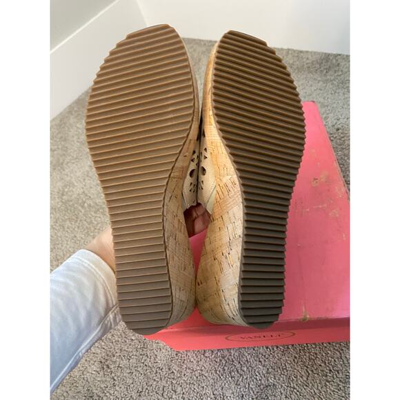 New Vaneli Cammie Nude Suede Wedge Sandals Size 9.5 - Picture 4 of 5